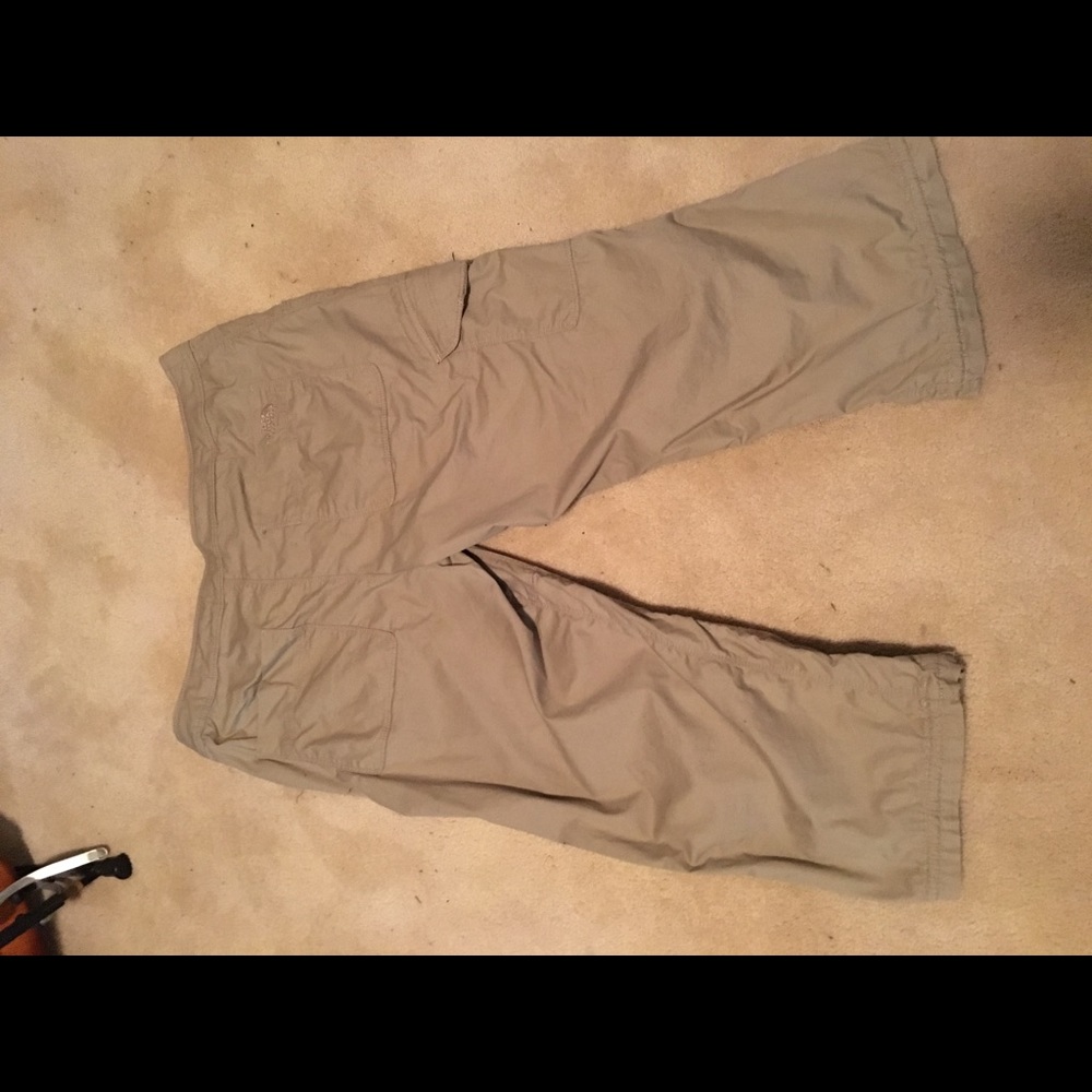 North Face Capris - Picture 2 of 2